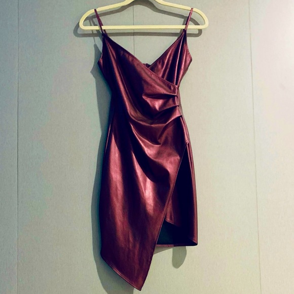 BLUEBLUSH Stunning metallic dress, assymetrical - Picture 2 of 11